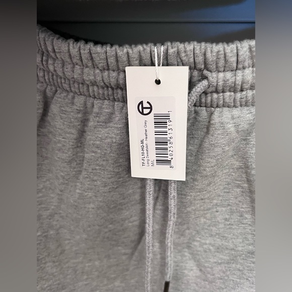 NWT Telfar Cropped Seat Shirt and Matching Long Sweat Skirt - Picture 10 of 17